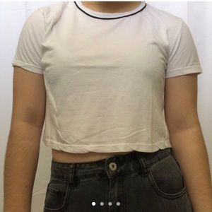 Cute, simple white crop top ✨